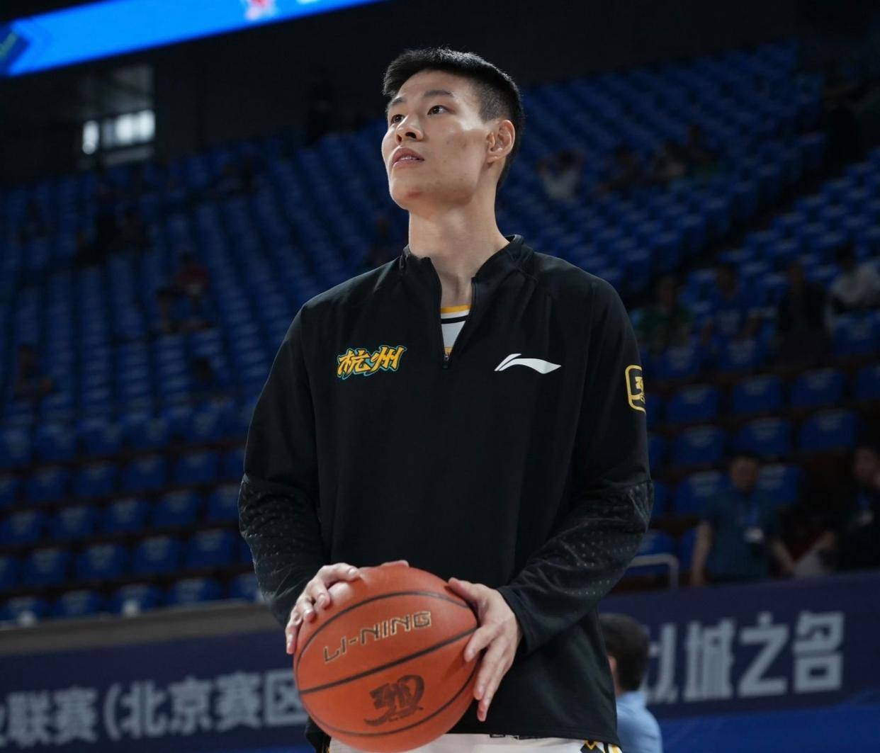 关于犹他爵士队球员伤愈回归，士气大涨的信息